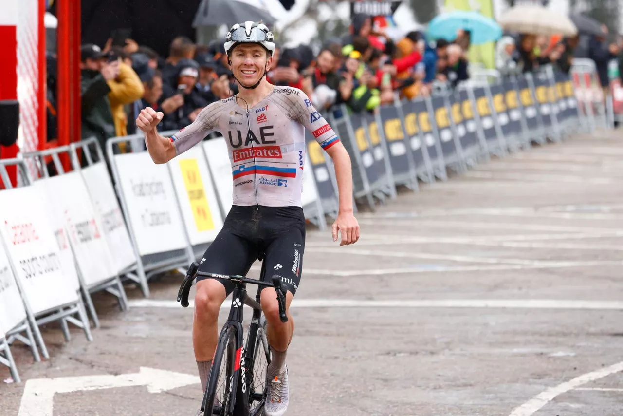 Pogacarrek garaipen handia lortu du Vallterren. Argazkia: EFE.