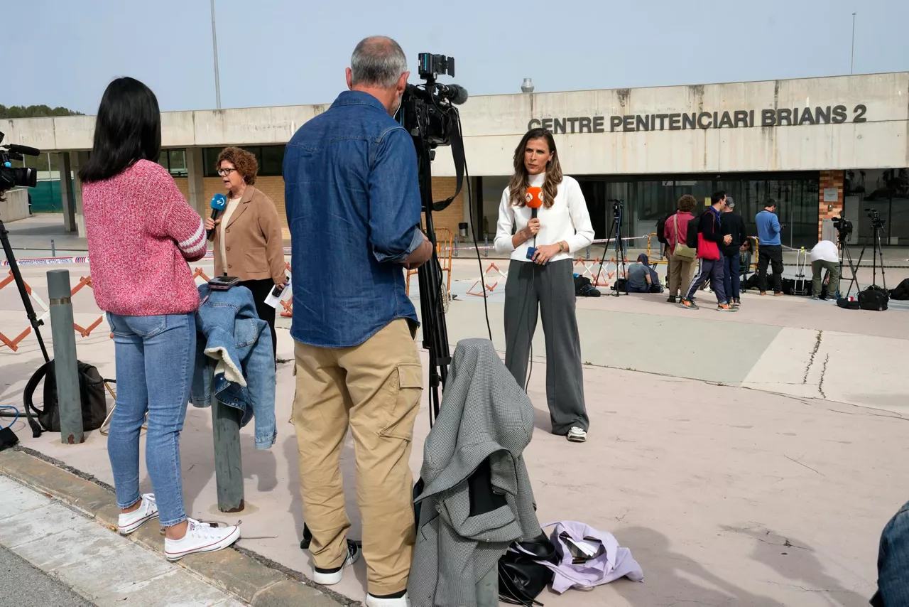 alves-prision-brians-periodistas espetxea kazetariak-efe