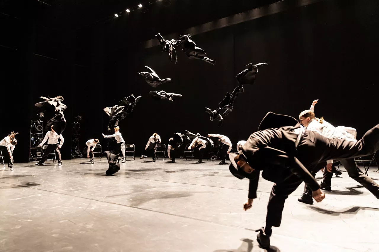 Gauthier Dance "Minus16" Photo: Jeanette Bak