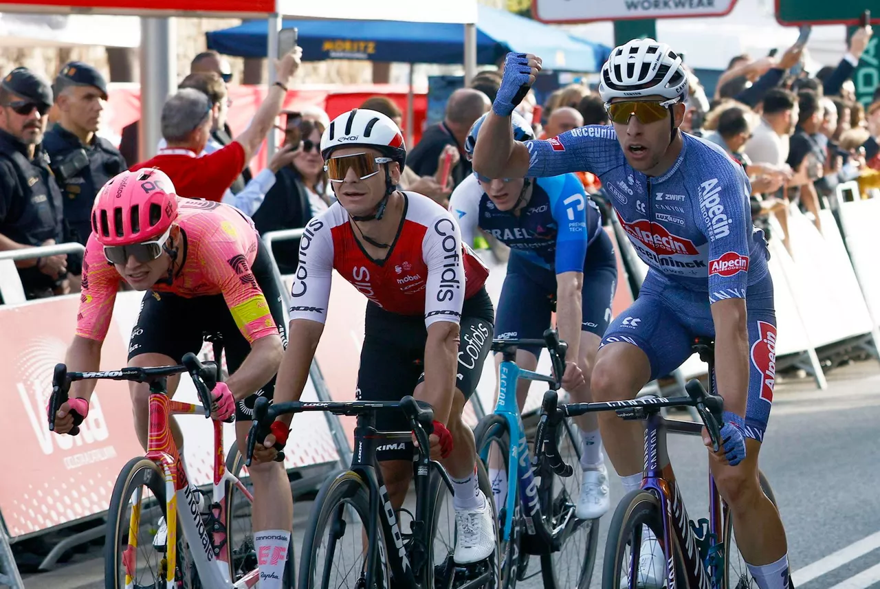 Axel Laurance gana la quinta etapa de la Volta al esprint Foto: EFE