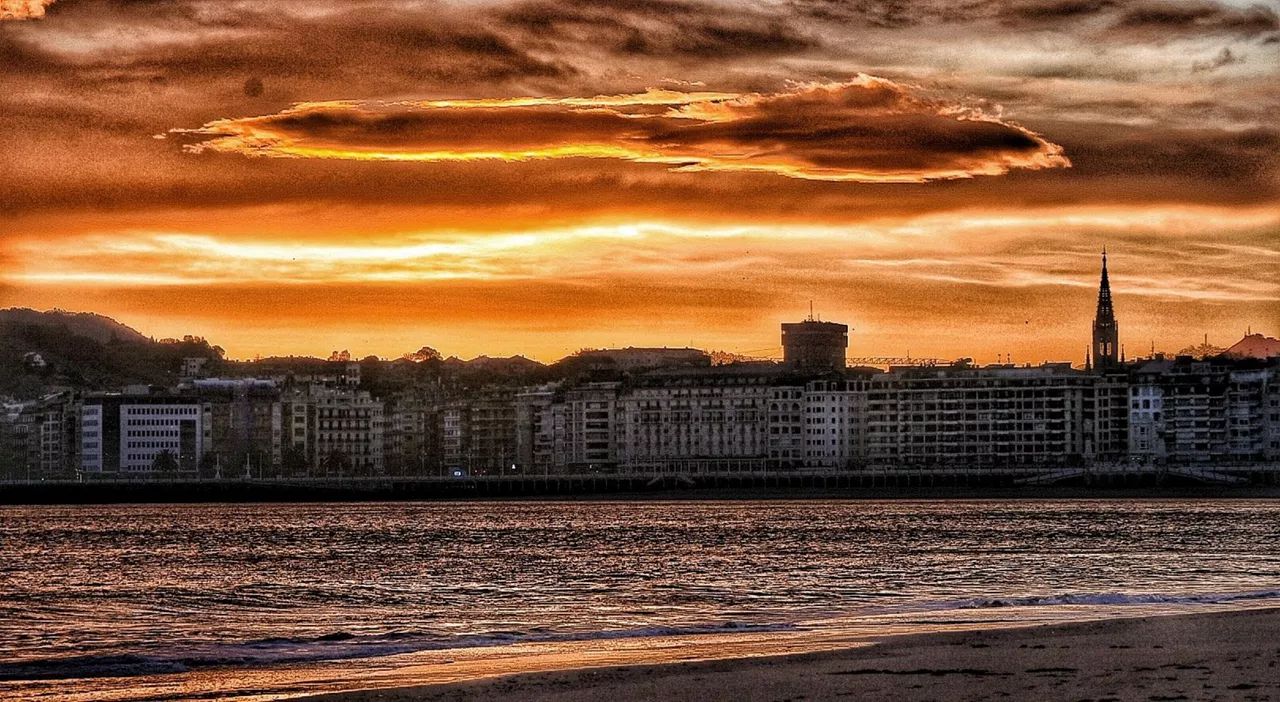 ONDARRETAKO HONDARTZAN donostia txomin rezola