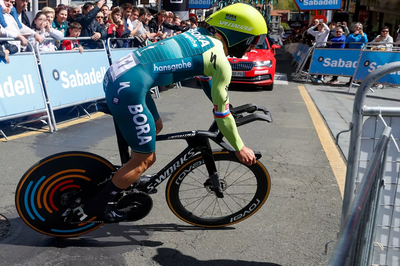 ITZULIA-2024-PRIMOZ_ROGLIC_03