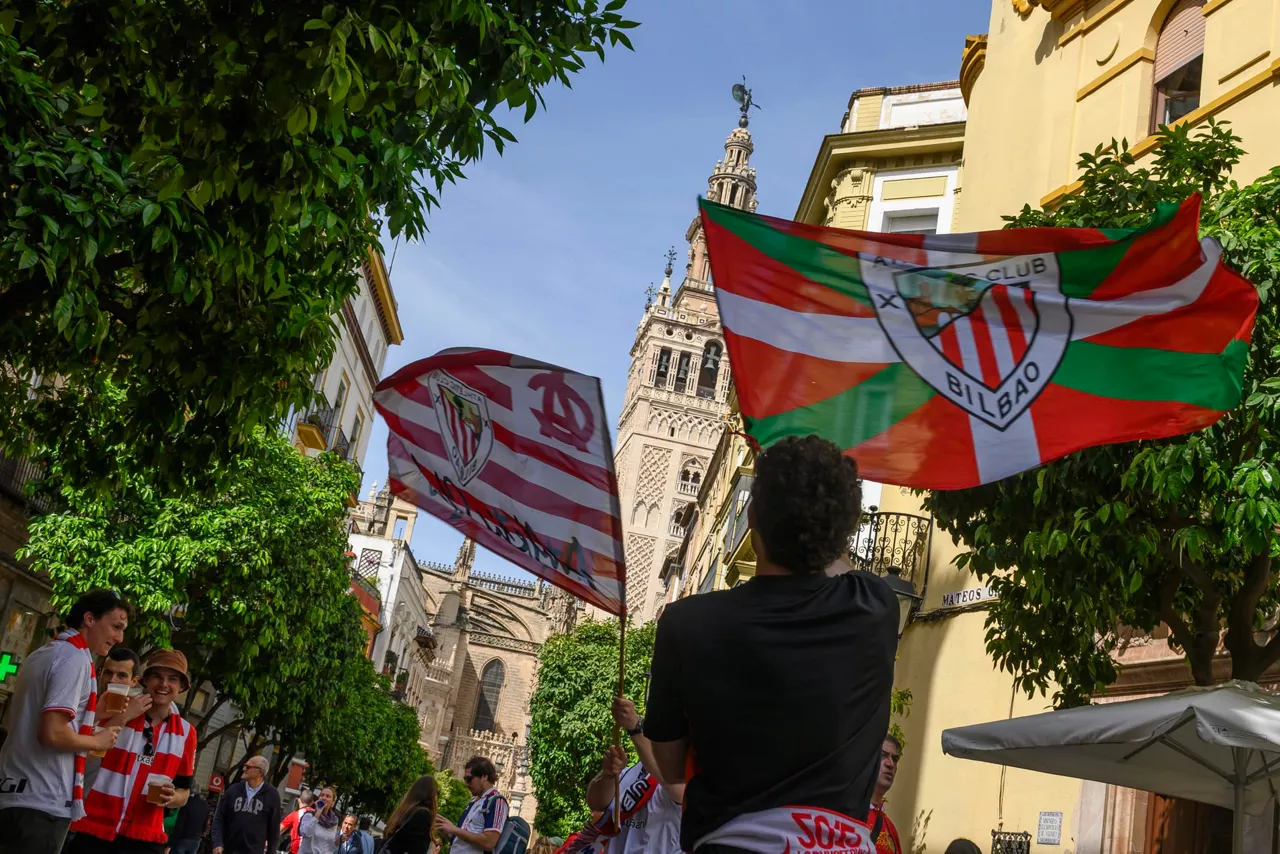 Athletic zaleak Sevillan Kopa Finala EFE 2