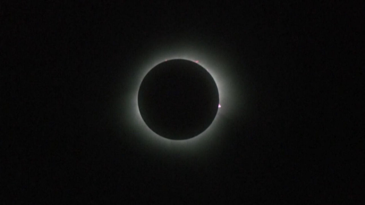 20240409092146_eguzki-eklipsea_