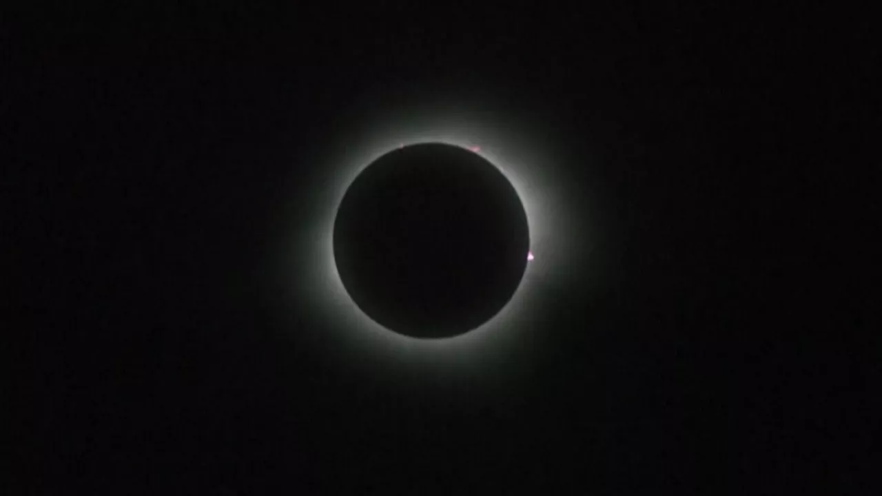 20240409092146_eguzki-eklipsea_