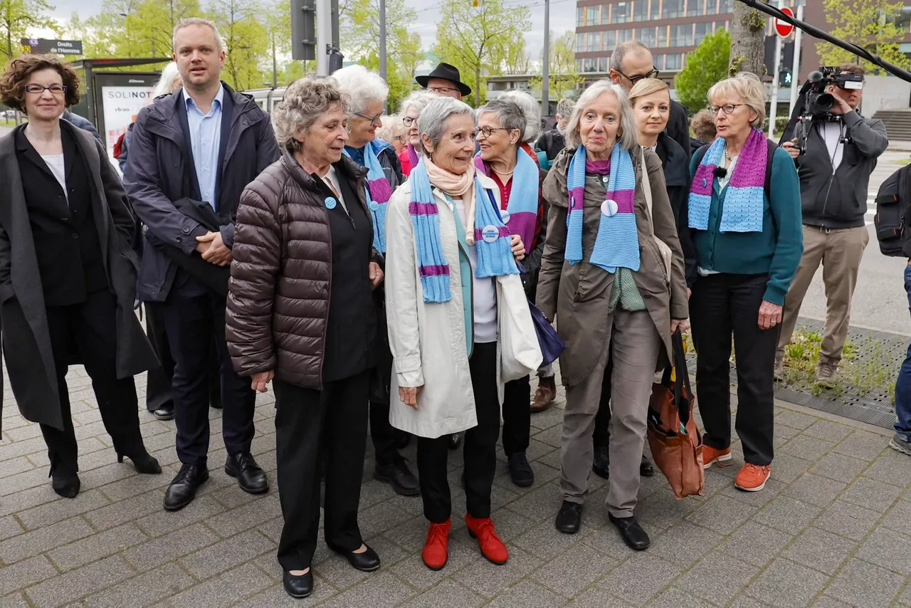 cambio-climatico-suiza-asociacion-Verein-KlimaSeniorinnen-tribunal-estrasburgo-efe