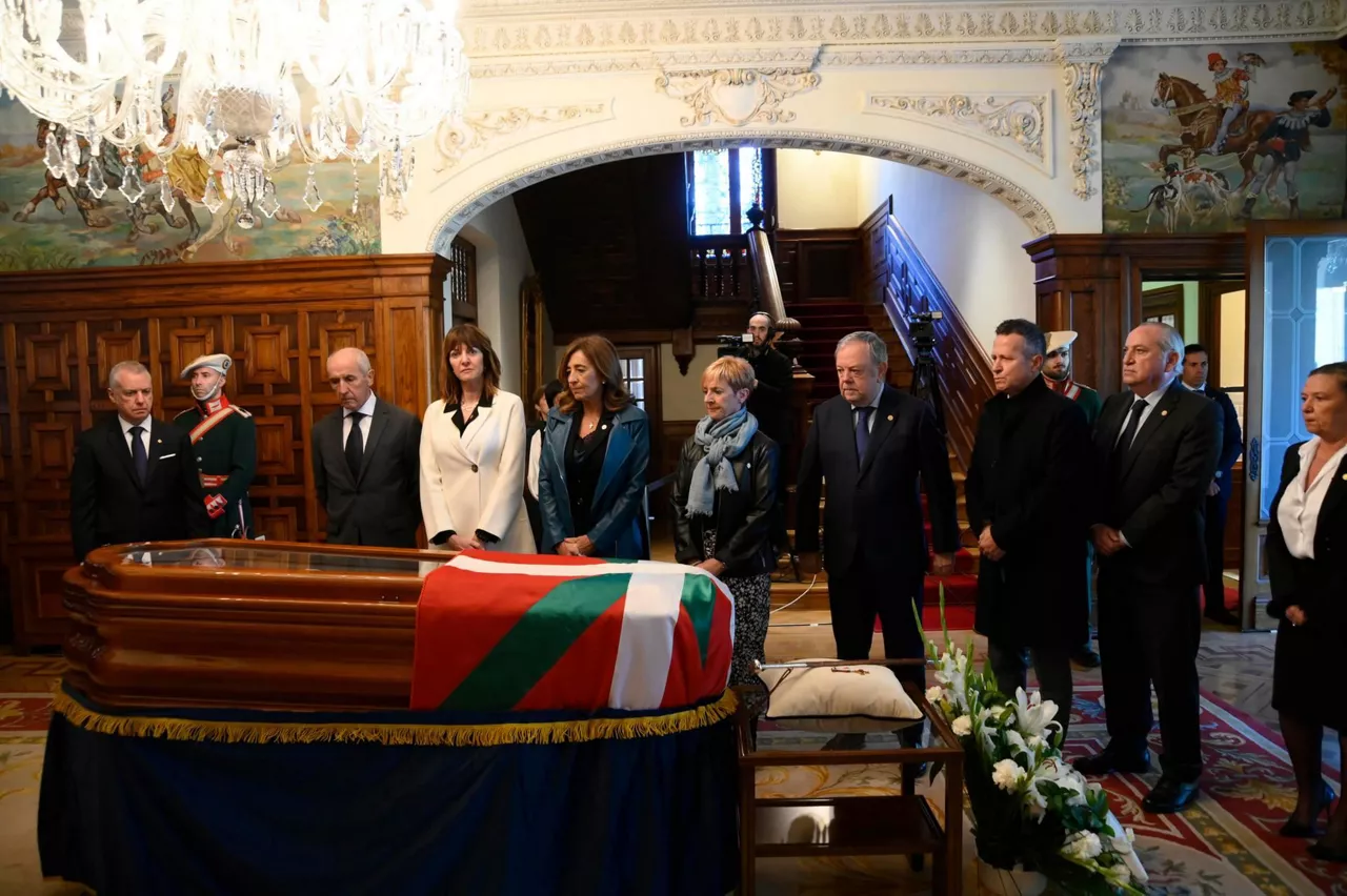 capilla-ardiente-lehendakari-ardanza-urkullu-gobierno-vasco-efe