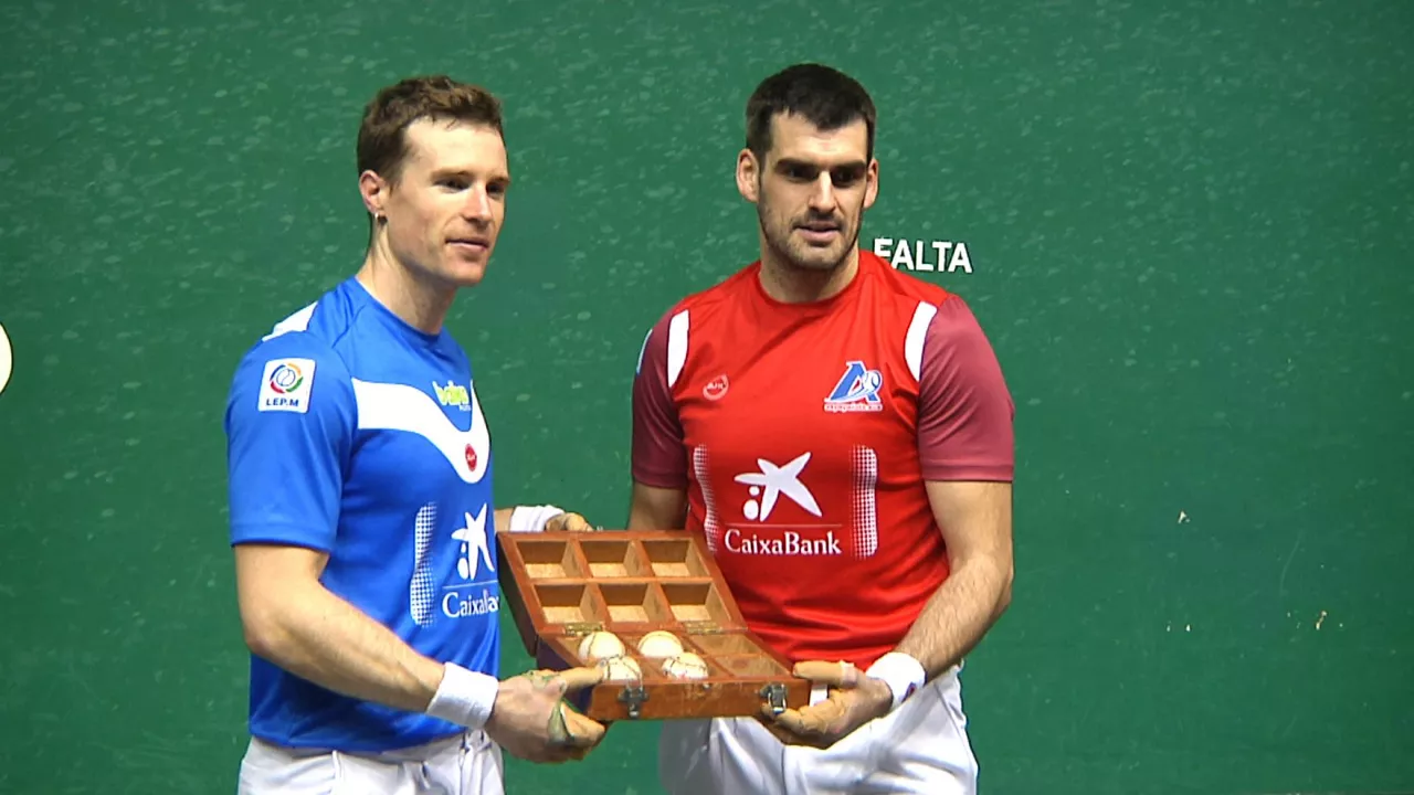 20240410161609_artola-ezkurdia-material-hautaketa_