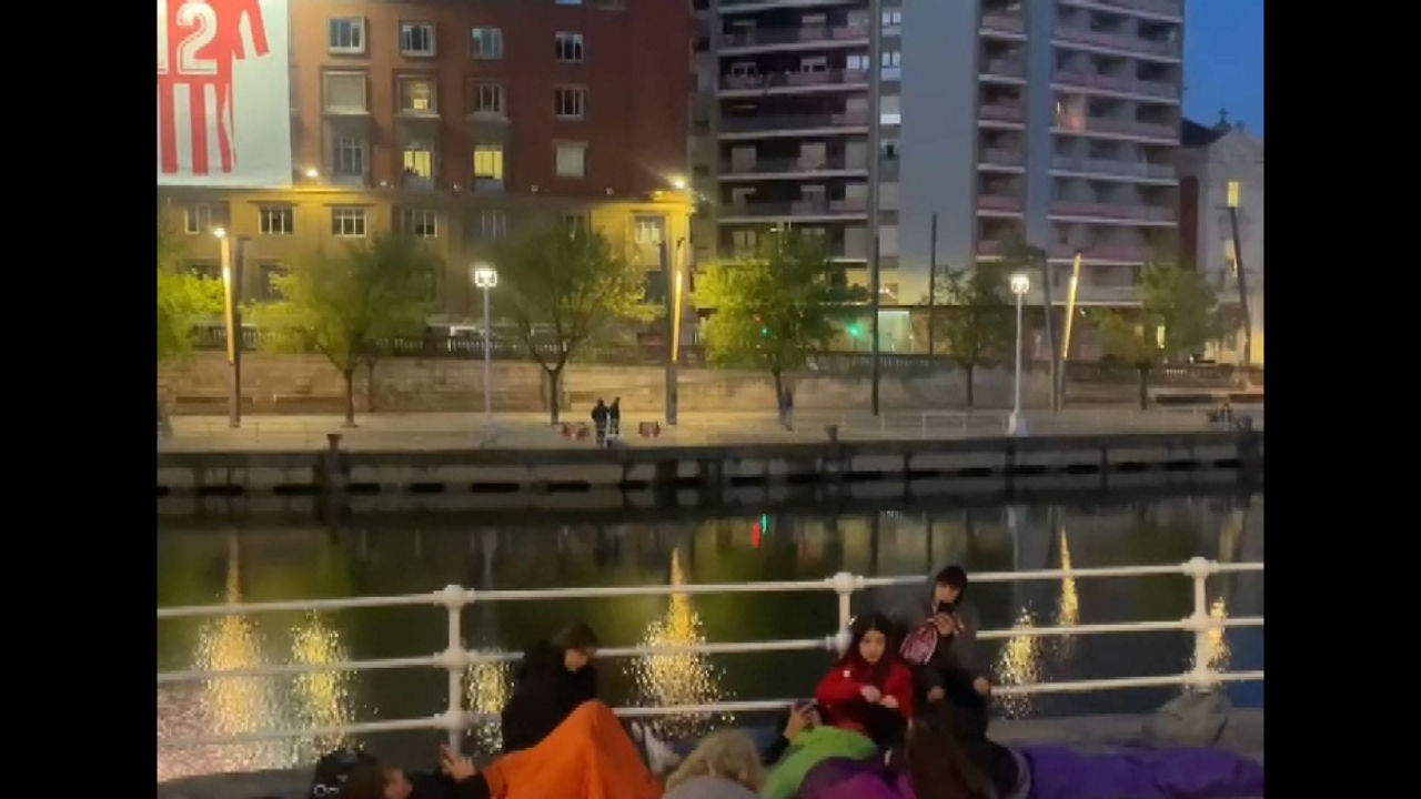 20240411081448_gabarra-bilbao-espera_