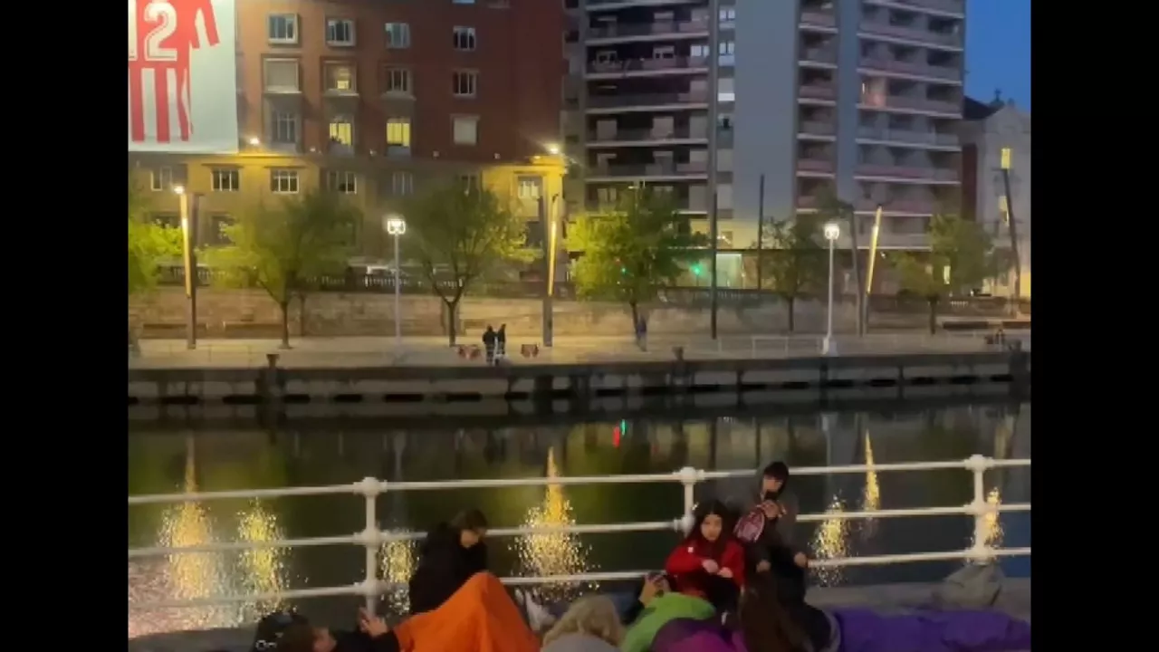 20240411081448_gabarra-bilbao-espera_