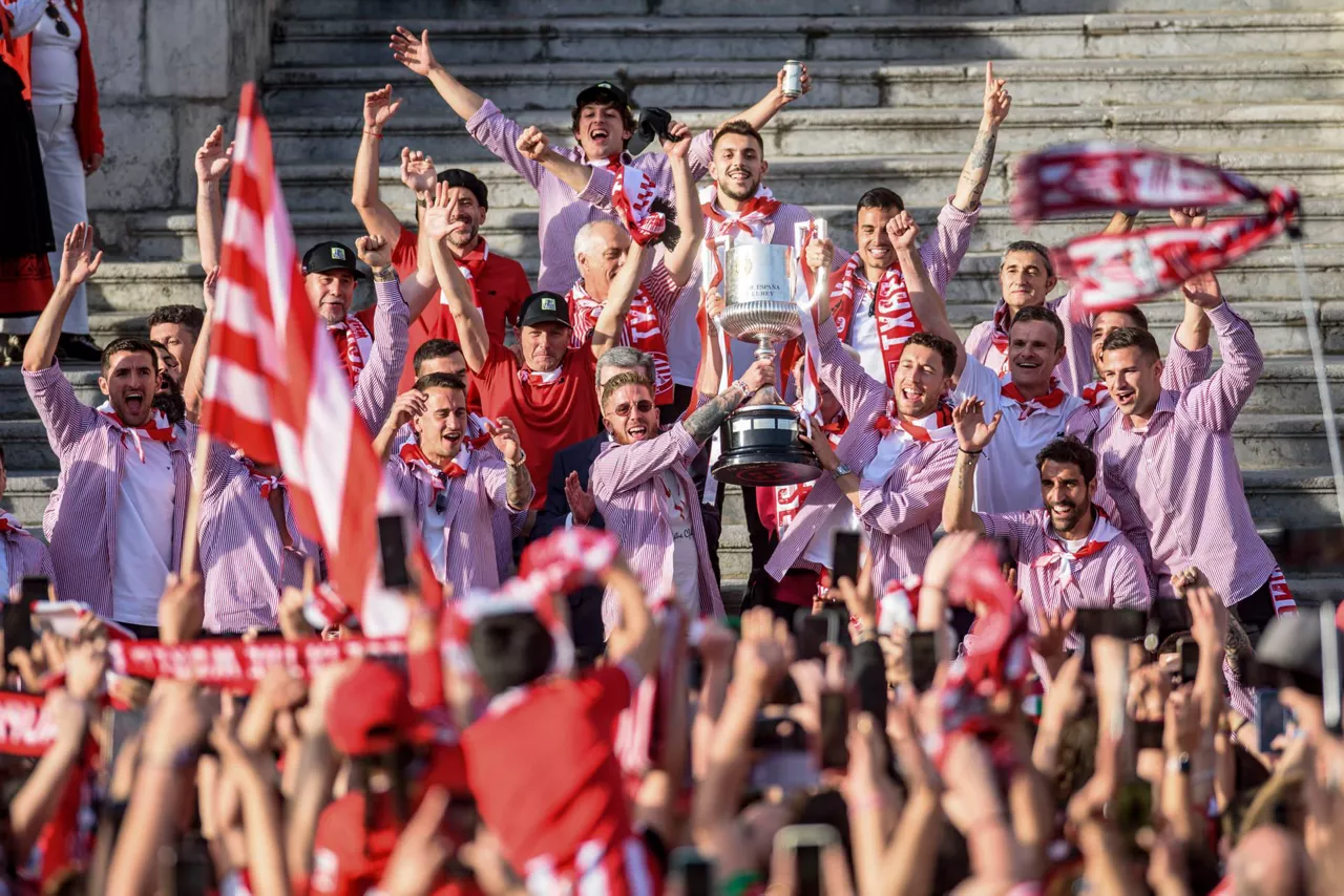 copa-jugadores-ayuntamiento-gabarra-efe