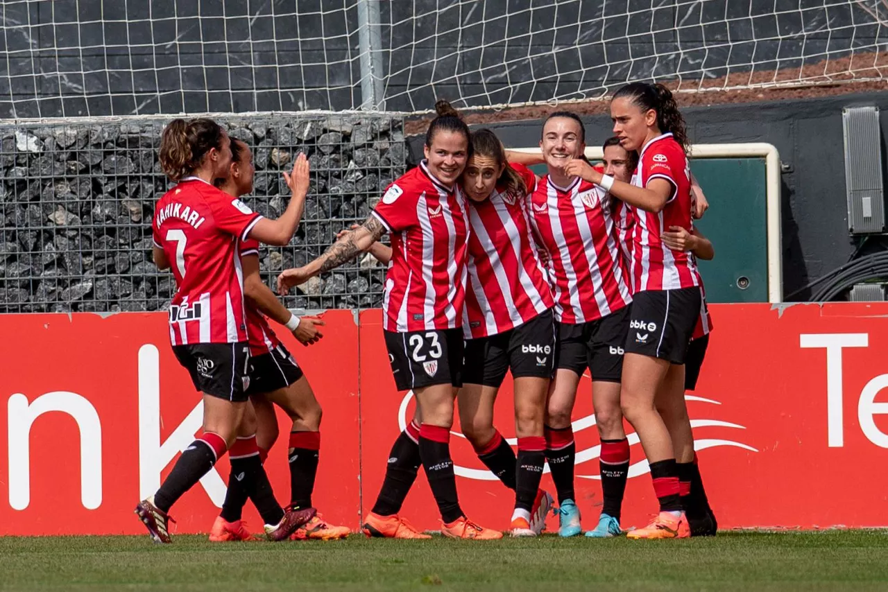 pinedo_gol_celebra_athletic_atleticomadrid_LIgaF_Lezama_EFE