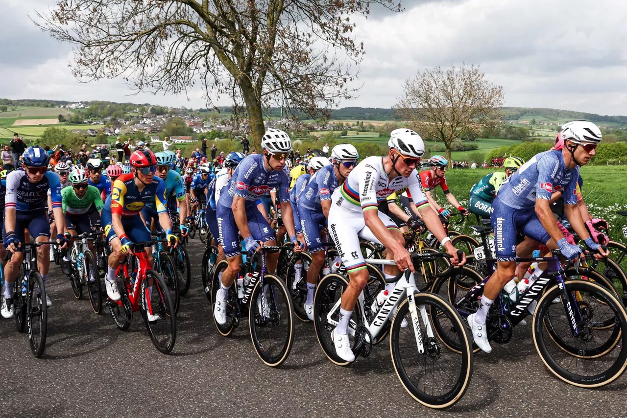 AMSTEL_GOLD_RACE_2024_MATHIEU_VAN_DER_POEL_ALPECIN_DECEUNINCK_EFE