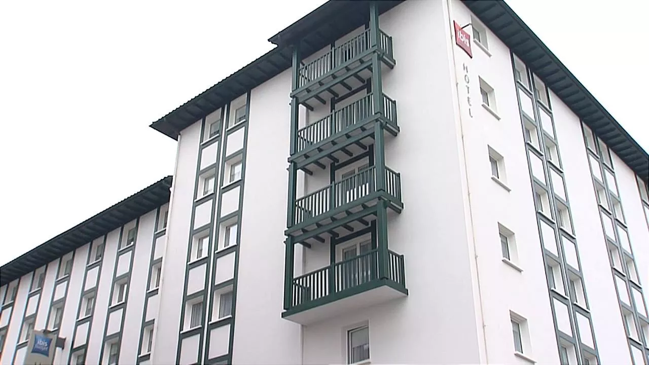 Hotel-IBIS-Ziburu-eitb