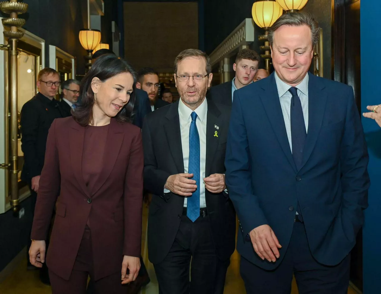 Annalena Baerbock, Isaac Herzog, David Cameron