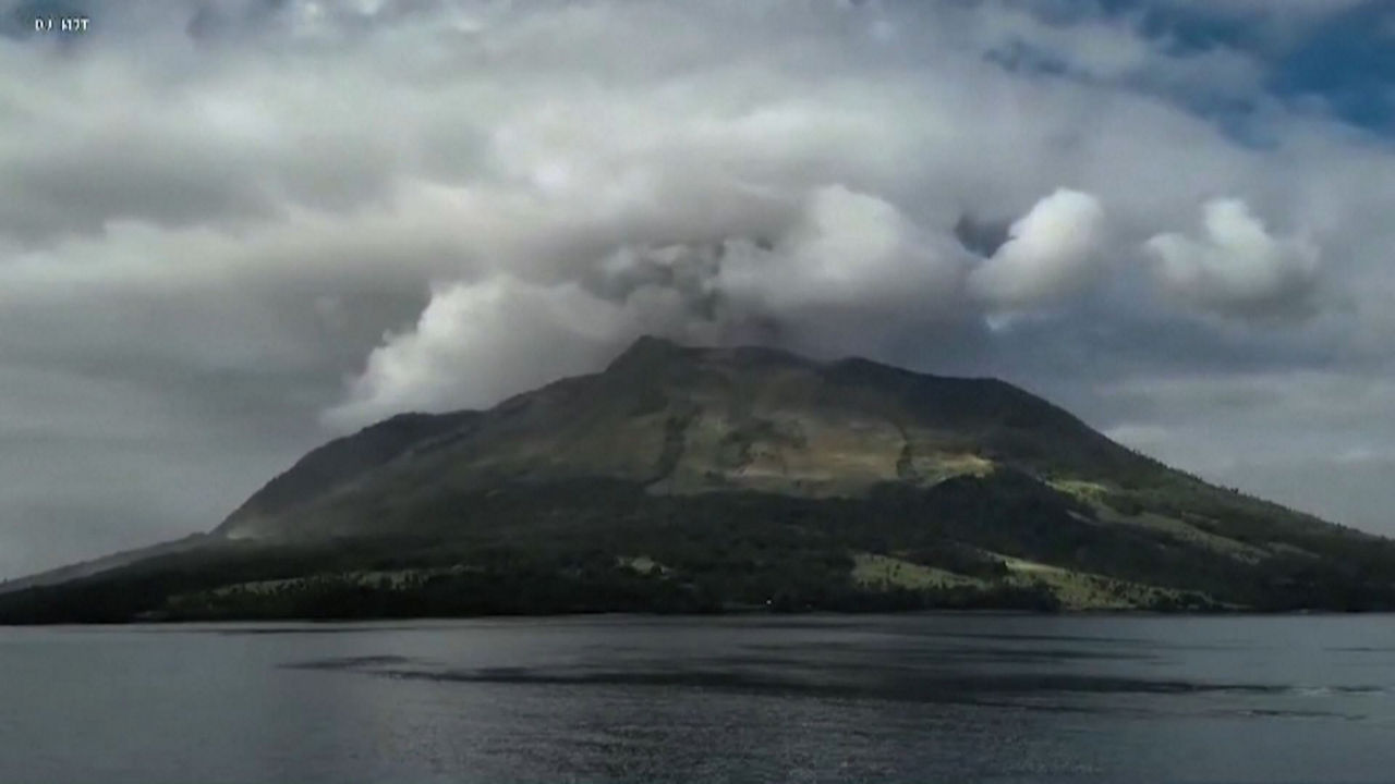 20240418123119_volcan-indonesia_