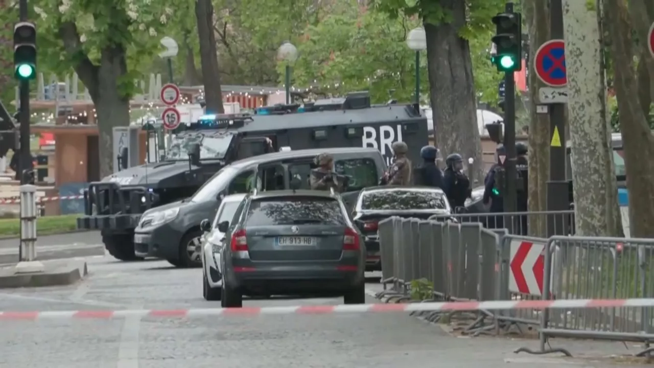 20240419150040_paris-francia-detenido-iran-embajada_