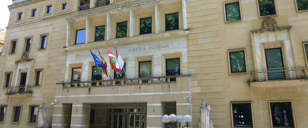 Bilbao_-_Palacio_de_Justicia_1