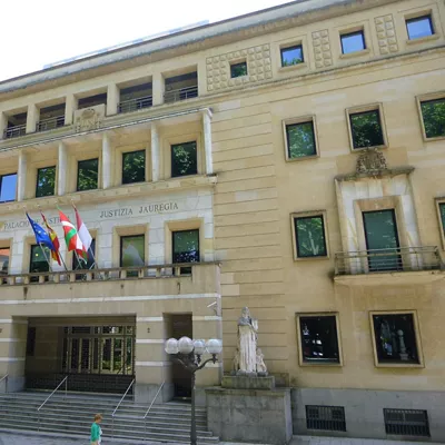 Bilbao_-_Palacio_de_Justicia_1