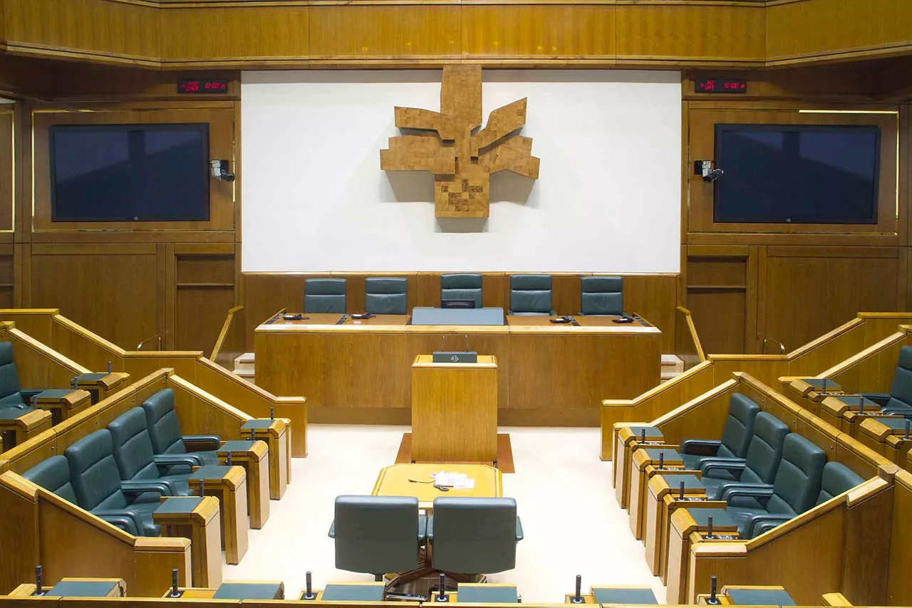 legebiltzarra-parlamento-vasco5