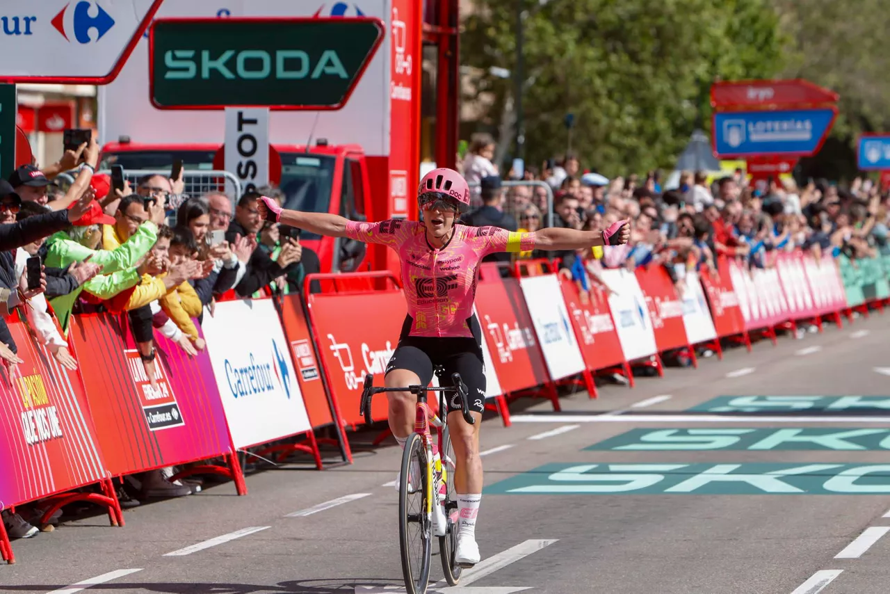 Faulknerrek herlmugarako bost kilometro gelditzen zirela jo du eraso erabakigarria. Argazkia: EFE.