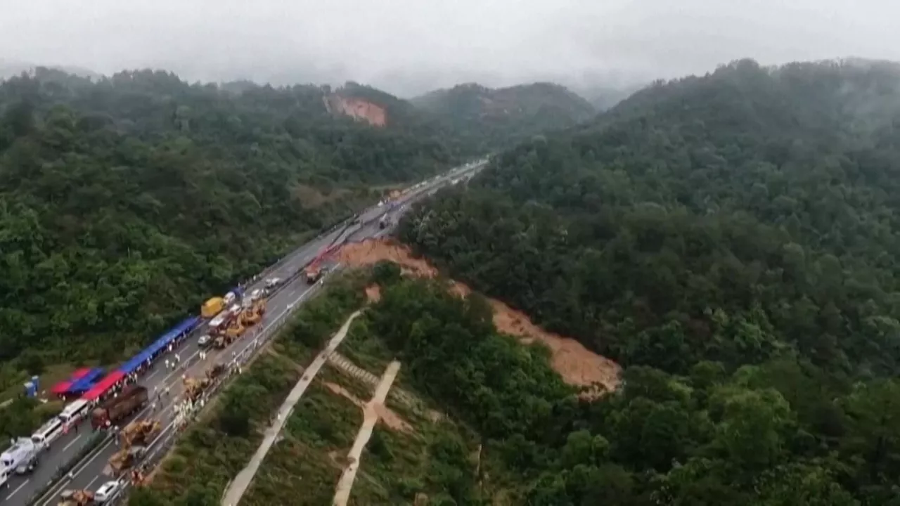 La carretera hundida en China