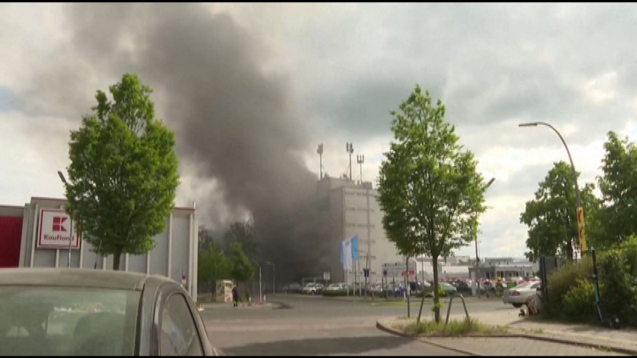 20240503203036_incendio-berlin-agencias_