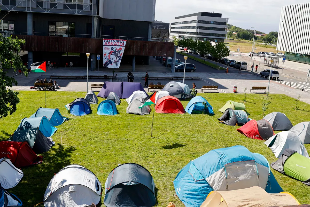 leioa-campus-acampada-palestina-efe