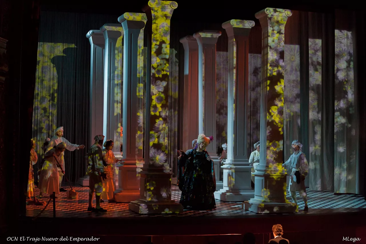  ópera El traje nuevo del emperador  abao