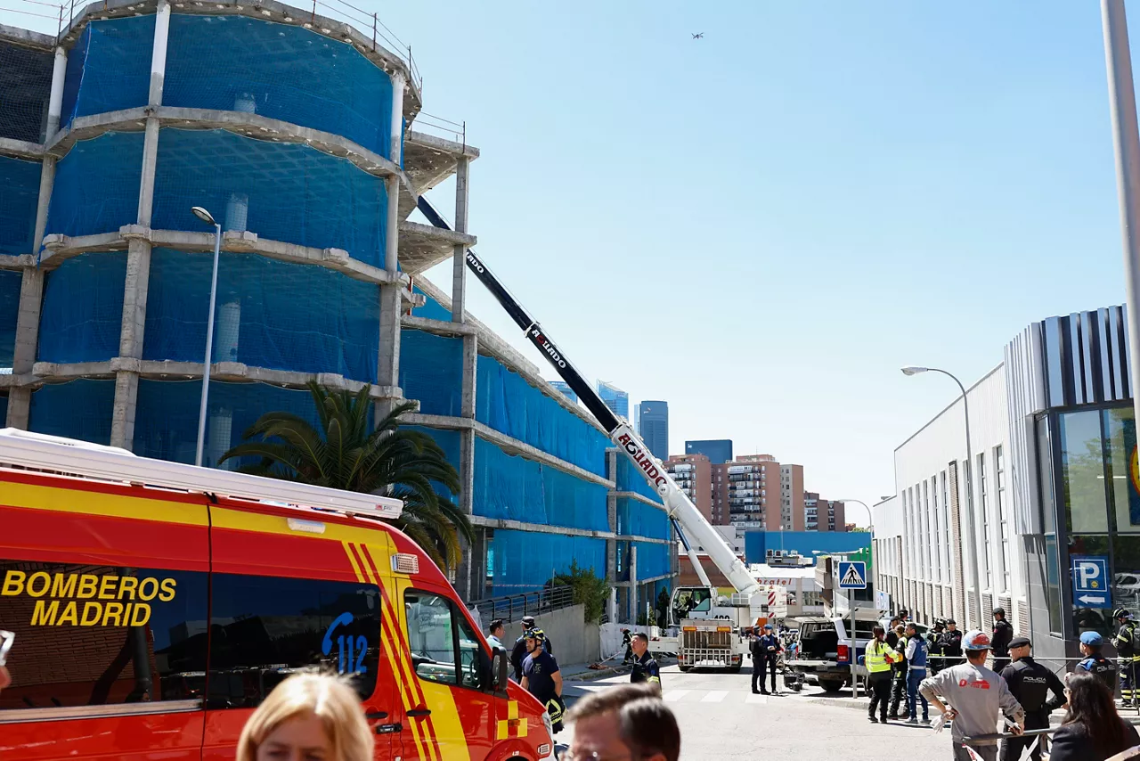 Edificio derrumbe madrid bomberos