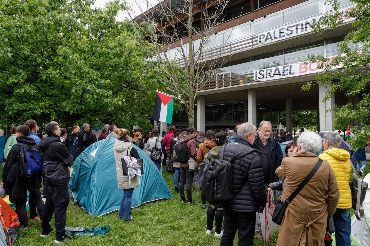 acampada-UPV-Ibaeta-palestina-efe
