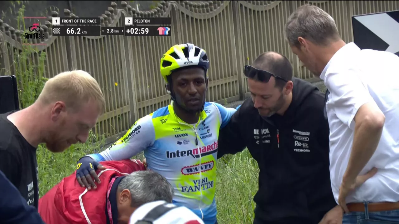 20240507171556_biniam-girmay-giro-4-etapa-erorikoa_