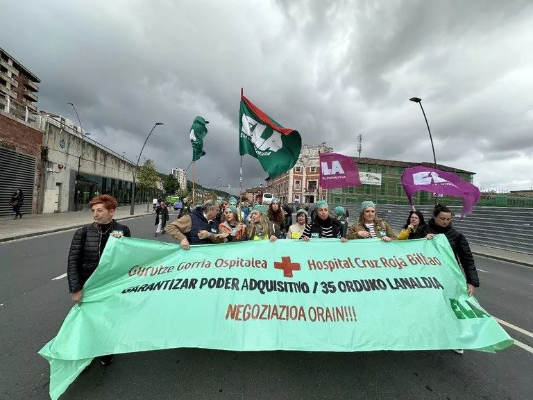 ELA-Hospital-cruz-roja-Bilbao-protesta
