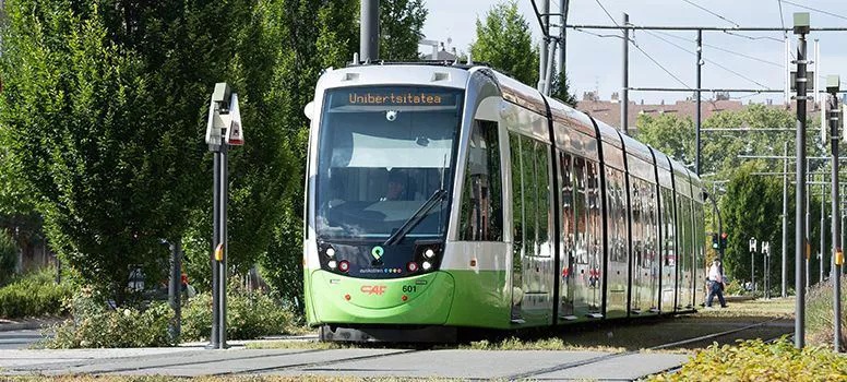 unidad-tranvia-Vitoria-CAF
