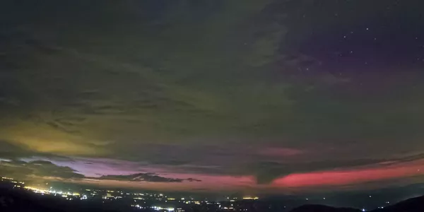 Aurora boreal en Almería. Foto: EFE