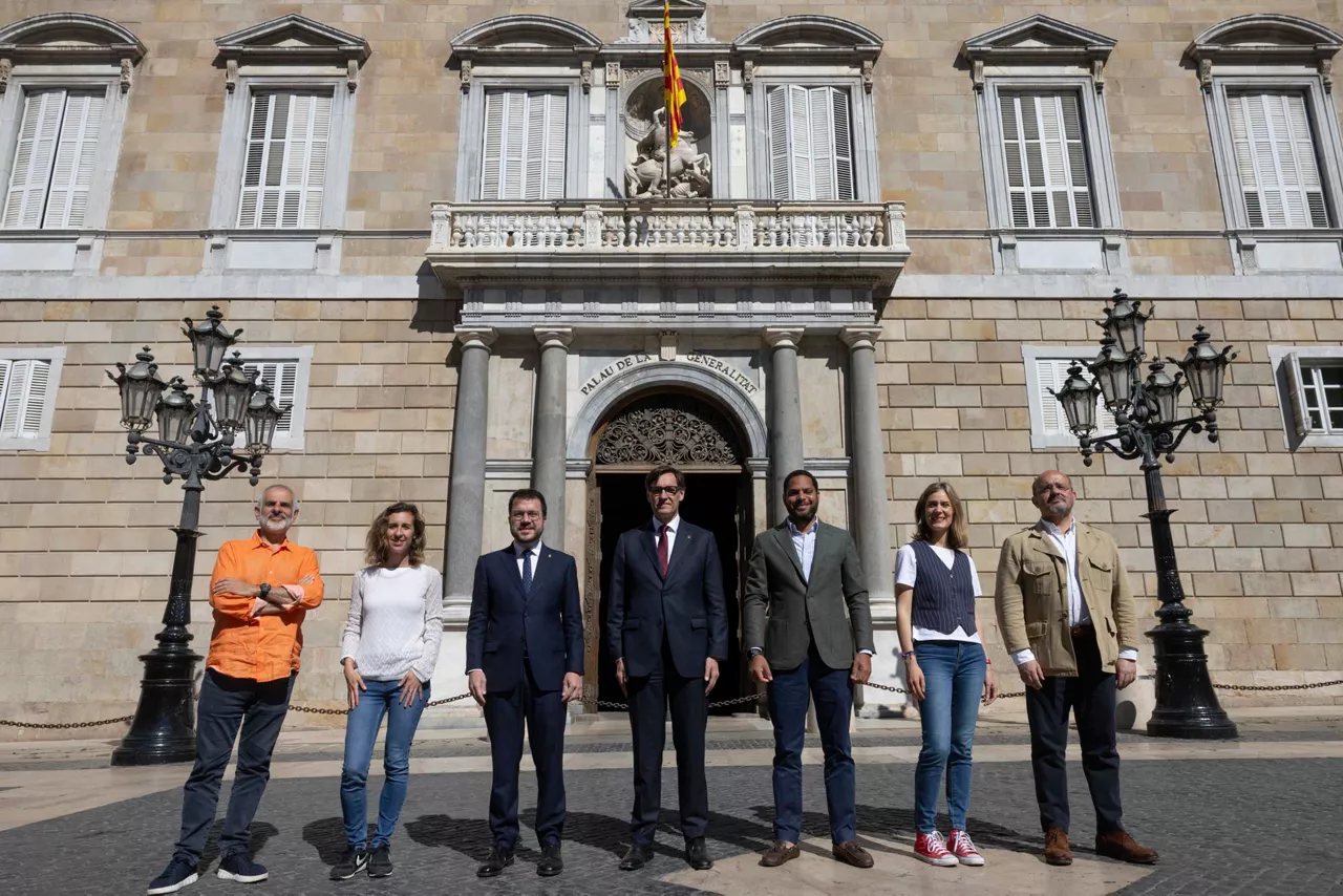 Katalunia hautagaiak puigdemont falta EFE
