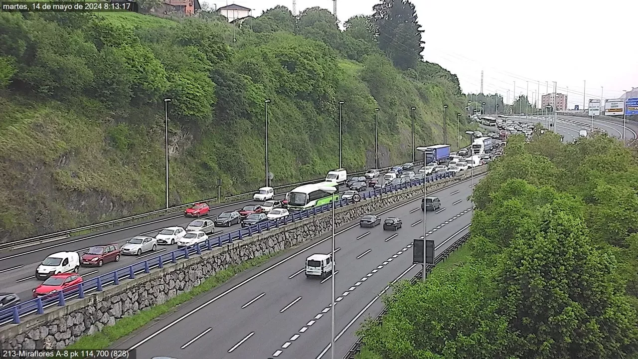 trafico-accidente-miraflores-A8