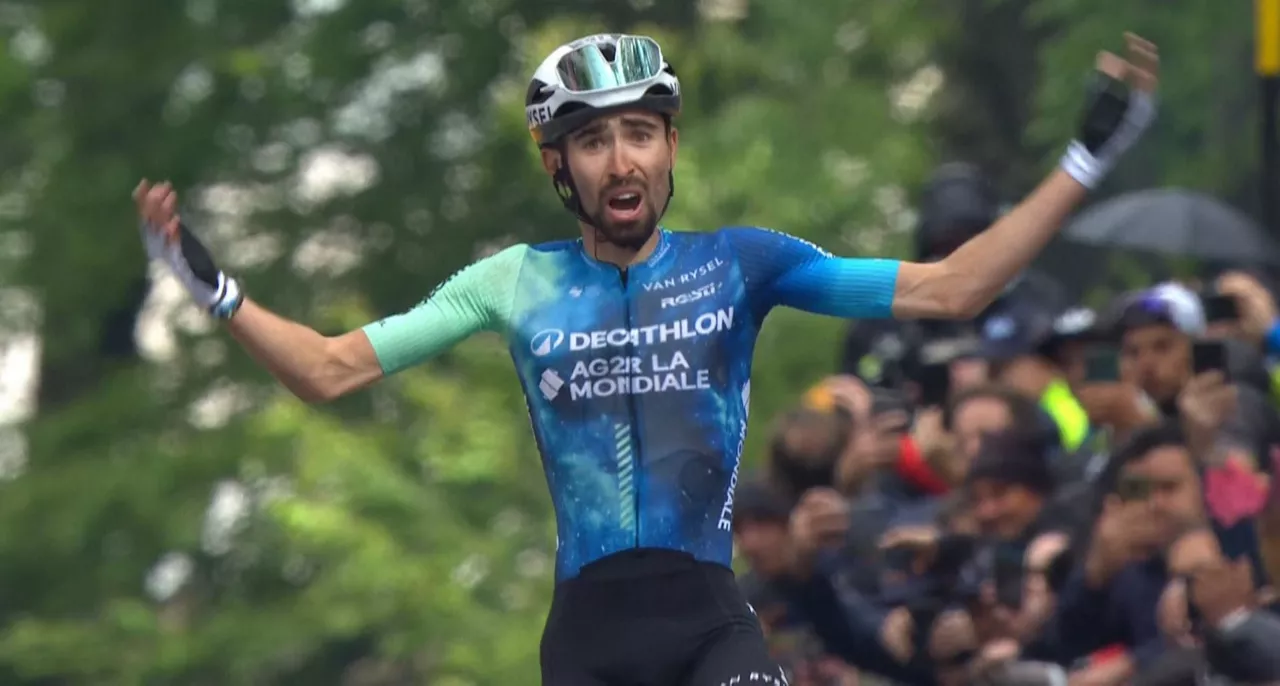 Paret-Peintre, pozarren, garaipena eskuratu duenean. Argazkia: EITB Media.