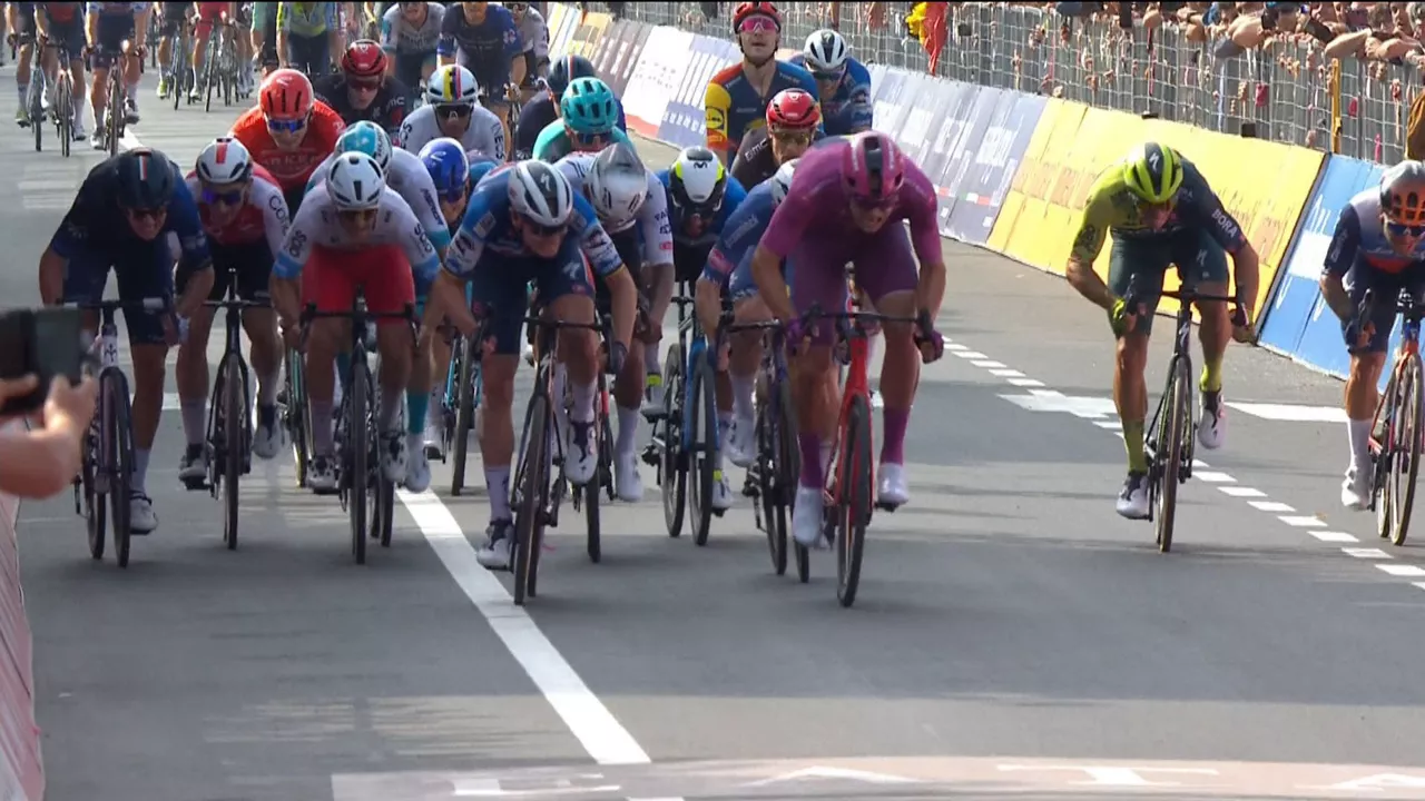 20240515170120_jonathan-milan-esprinta-italiako-giroa-11-etapa_