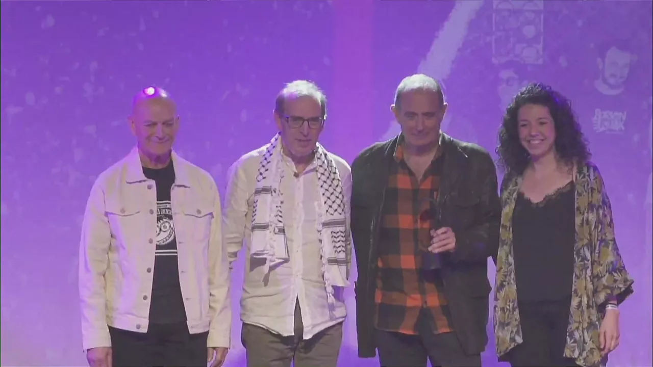 premios Musika Bulegoa ohorezko saria Gor Diskak
