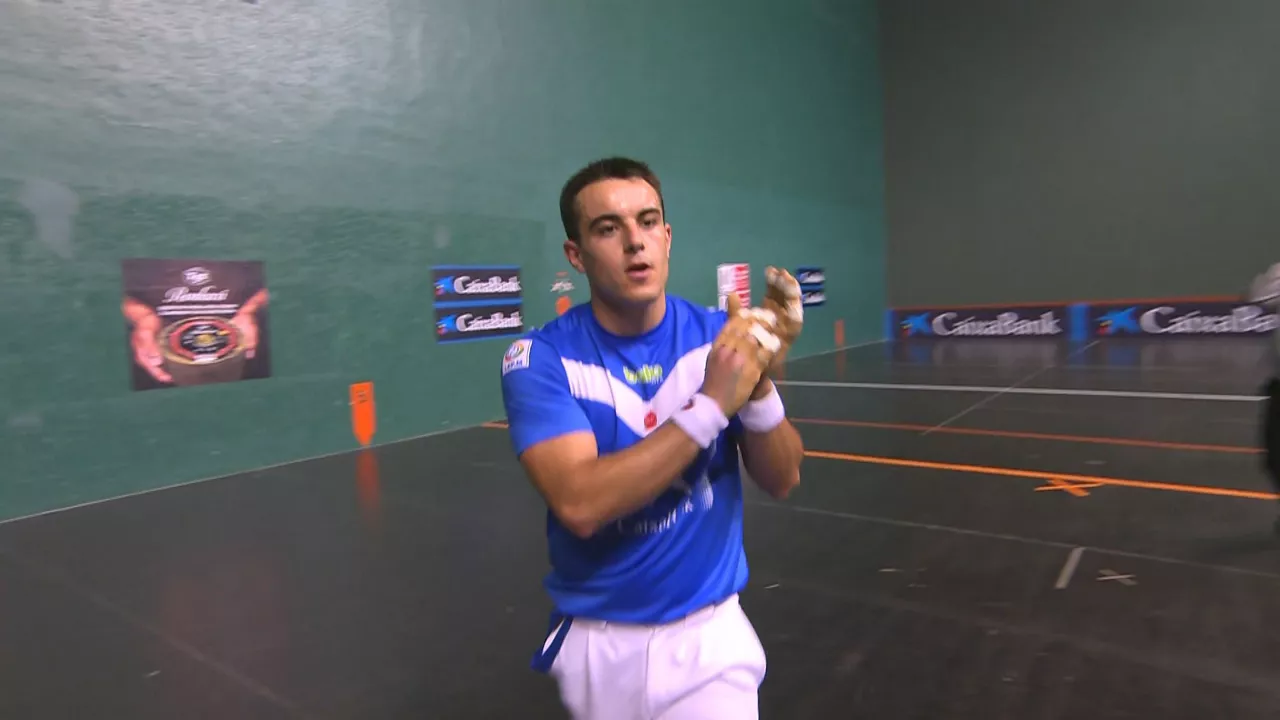 Iker Larrazabalek 2027ra arte, gutxienez, jarraituko du Baikon. Argazkia: EITB Media.