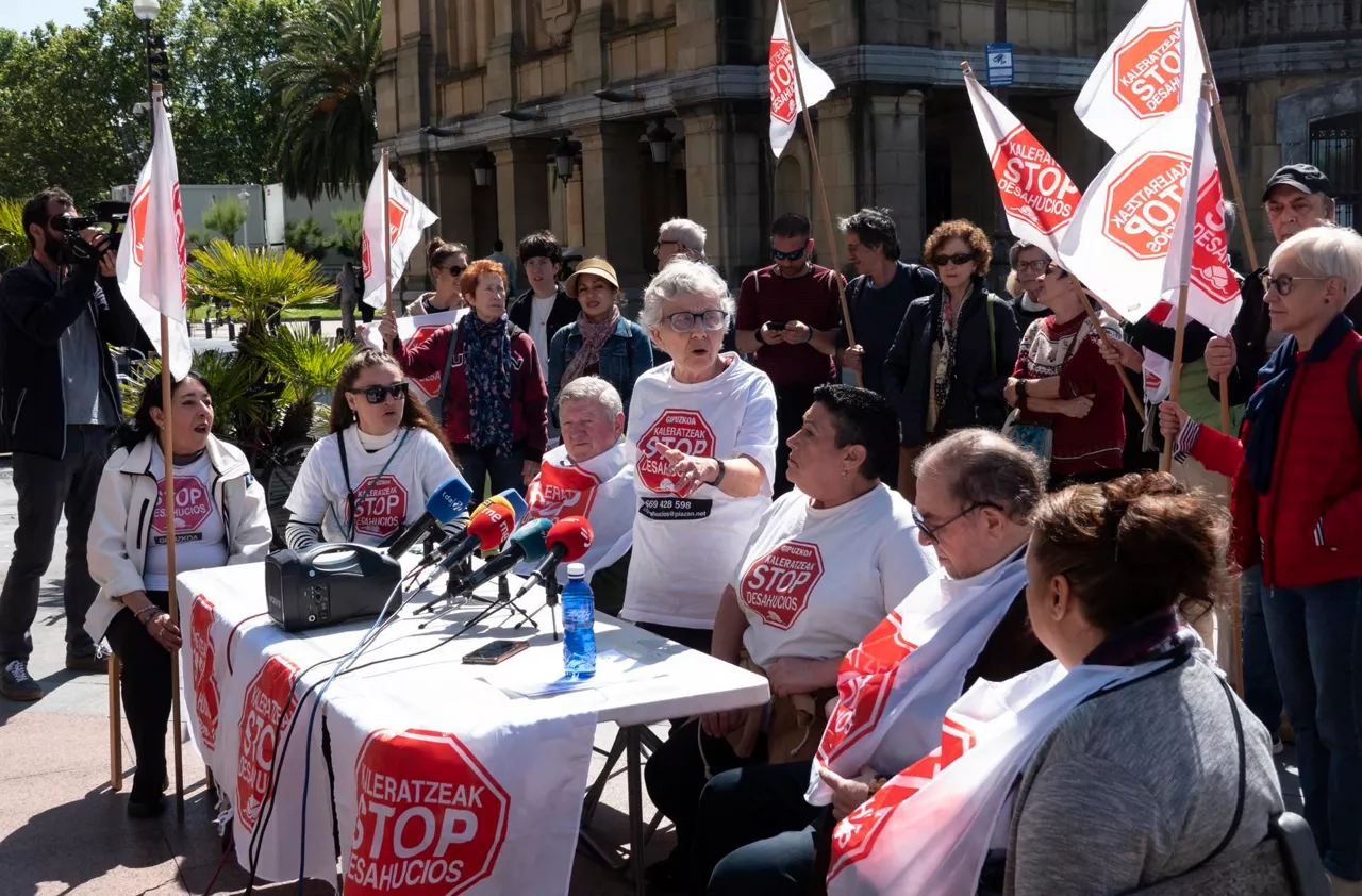 Stop Desahucios Donostia EFE
