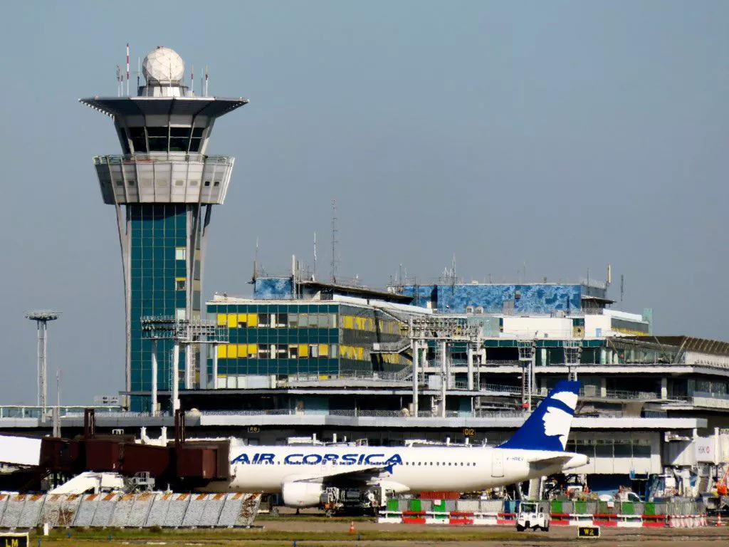 Paris-Orly-arnaud-gaulupeau-flickr