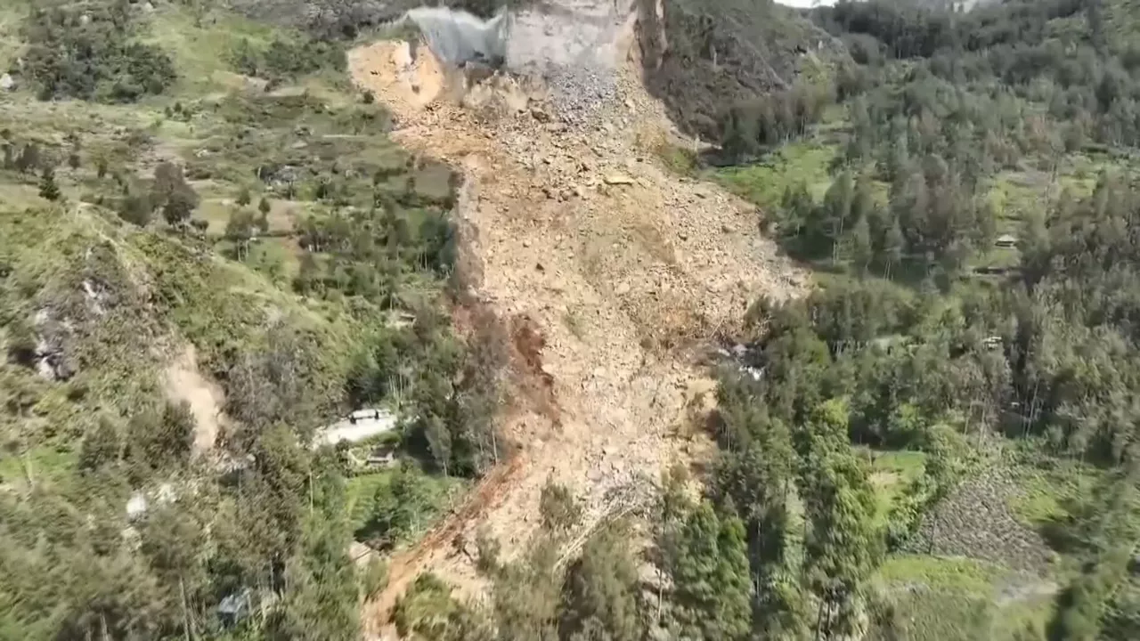 20240527095244_papua-avalancha_