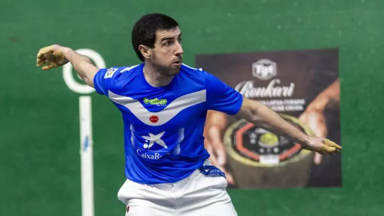 Aitor Araguren, pilotaria