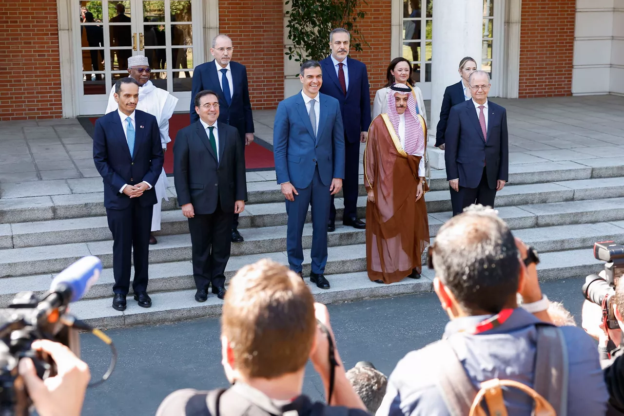 albares-sanchez-palestina- ministro arabiarrak isarel moncloa ministros-arabes-efe