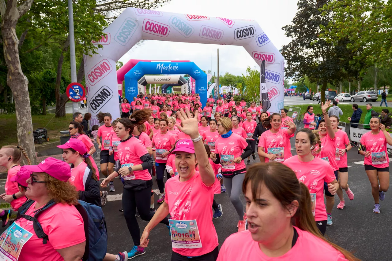 Carrera Vitoria-Gasteiz marea rosa contra el cancer