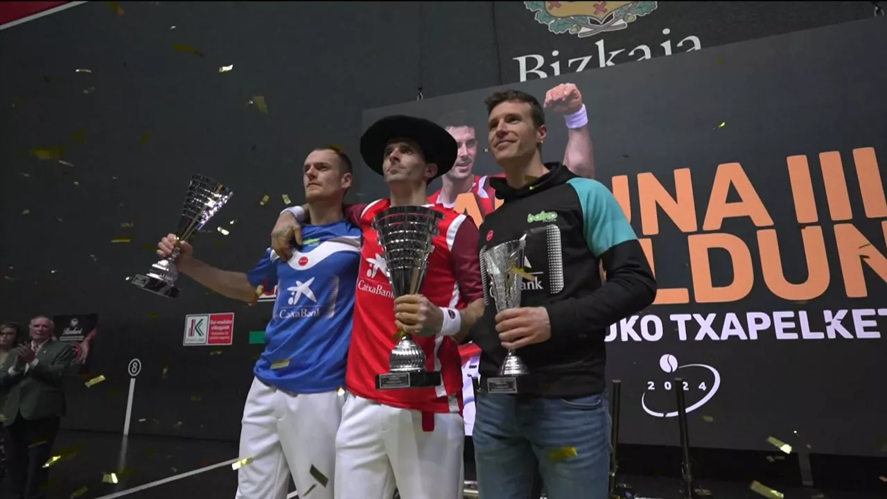 20240602192609_podiuma-buruz-burukoa_