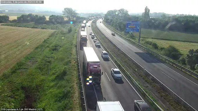 accidente-camiones-a1-trafikoa