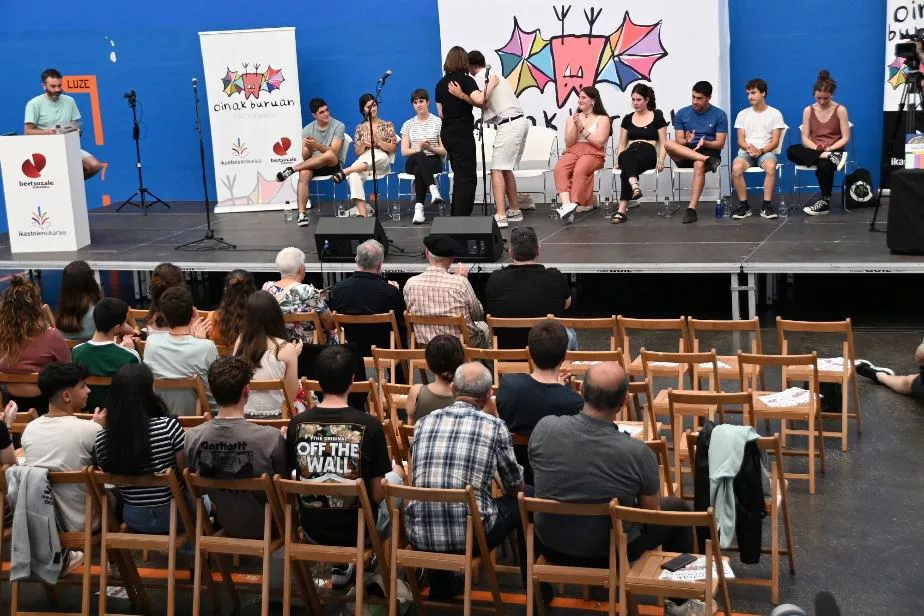 Arantzako eskolarteko txapelketako irudi bat.